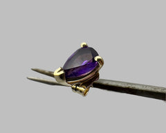 PURPLE DREAM STUDS AMETHYST AND YELLOW GOLD