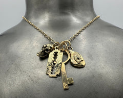 TUSK CHARM YELLOW GOLD