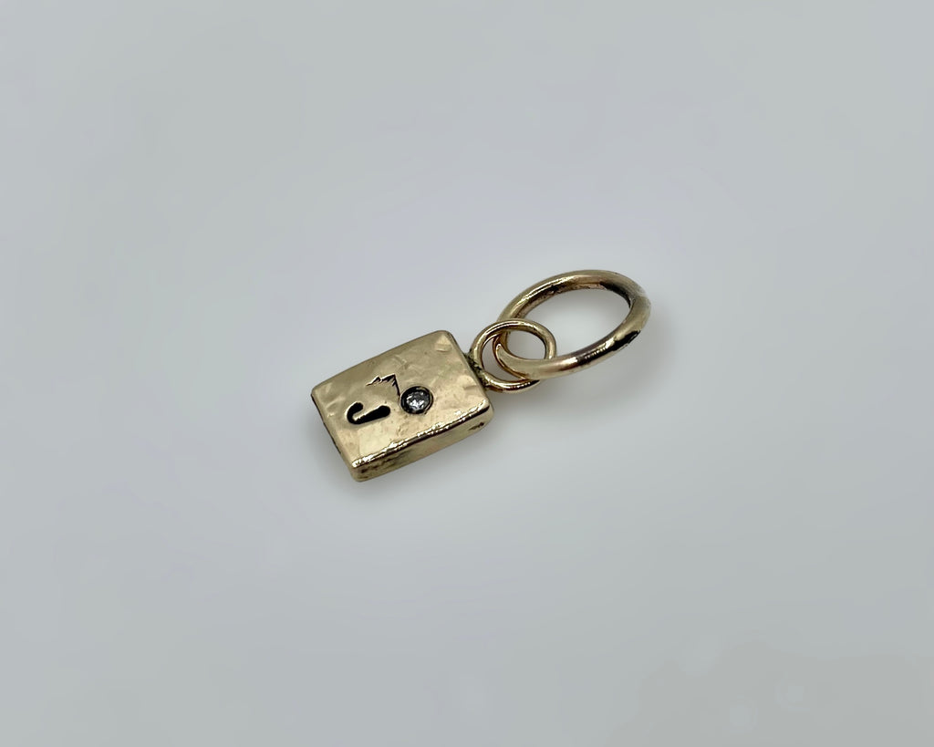BLOCK LETTER CHARM WITH DIAMOND YELLOW GOLD
