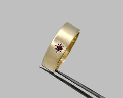 RUBY STAR RING