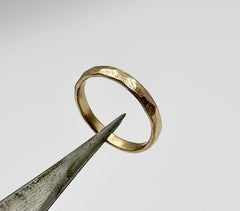 ZEUS RING YELLOW GOLD 2mm WIDE