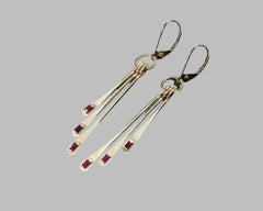 RED DREAM EARRINGS RUBIES AND YELLOW GOLD