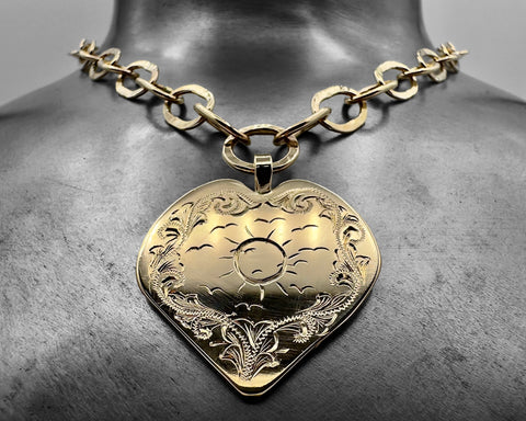 CARVED HEART NECKLACE YELLOW GOLD