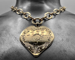 CARVED HEART NECKLACE YELLOW GOLD