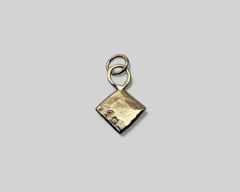 APEX DROP CHARM YELLOW GOLD