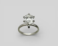 ESTHER'S RING WHITE GOLD AND PEAR CUT WHITE DIAMOND