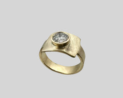 BYZANTIUM DRIFT RING YELLOW GOLD AND WHITE DIAMOND