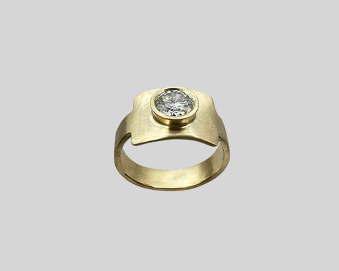 BYZANTIUM DRIFT RING YELLOW GOLD AND WHITE DIAMOND
