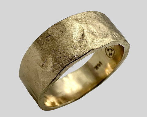 ZEUS MONUMENT RING YELLOW GOLD