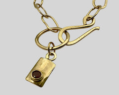 FORGED TAG WITH RUBY NECKLACE YELLOW GOLD