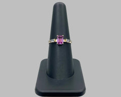 Jessica's ring Pink sapphire diamonds and yellow gold