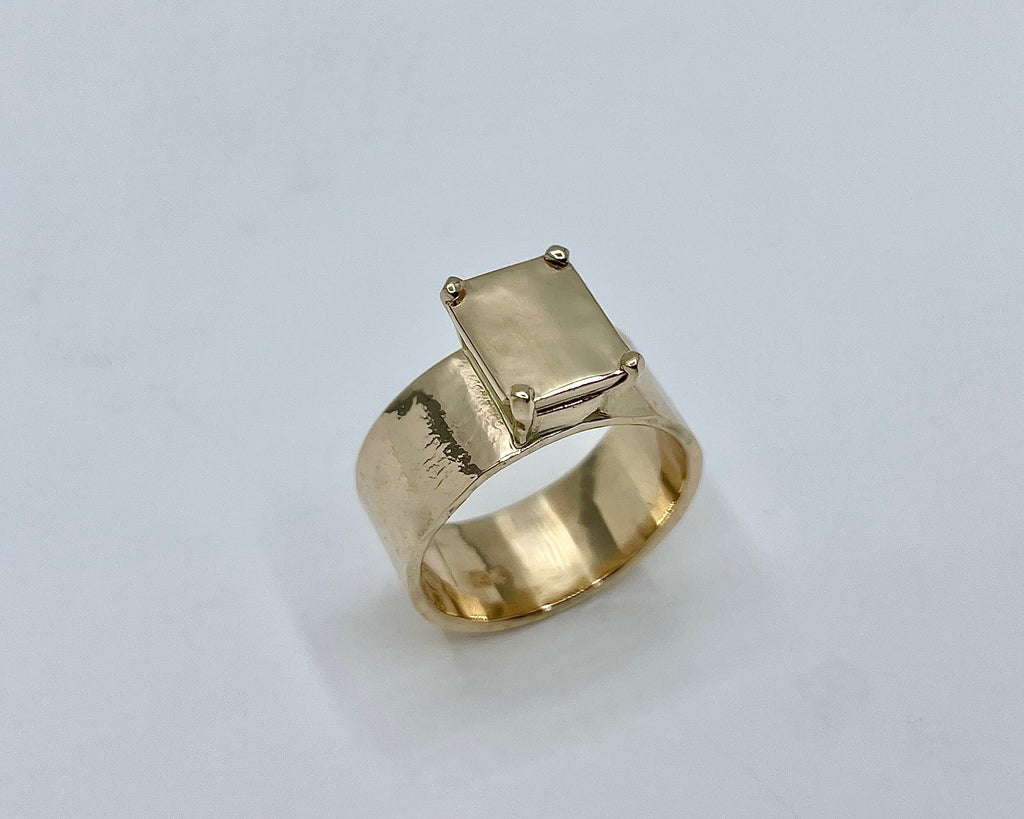 MIKA'S GOLD BAR RING YELLOW GOLD