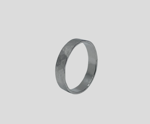 ZEUS RING WHITE GOLD 4MM WIDE