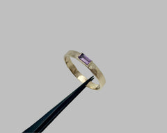 KARL'S RING YELLOW GOLD AND LILAC SAPPHIRE