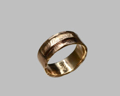 RUSELLS RING YELLOW GOLD 7MM WIDE