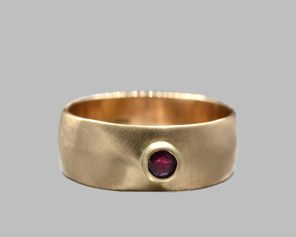 WILLIAM'S ENGAGEMENT RING YELLOW GOLD 8MM WIDE