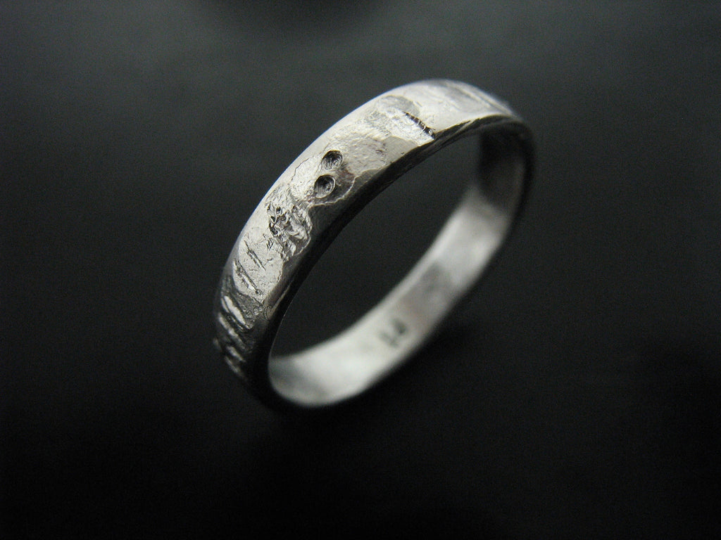 Xiaofei's Wedding Ring