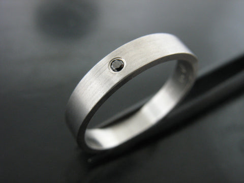 MICHEL'S RING WHITE GOLD 4MM WIDE